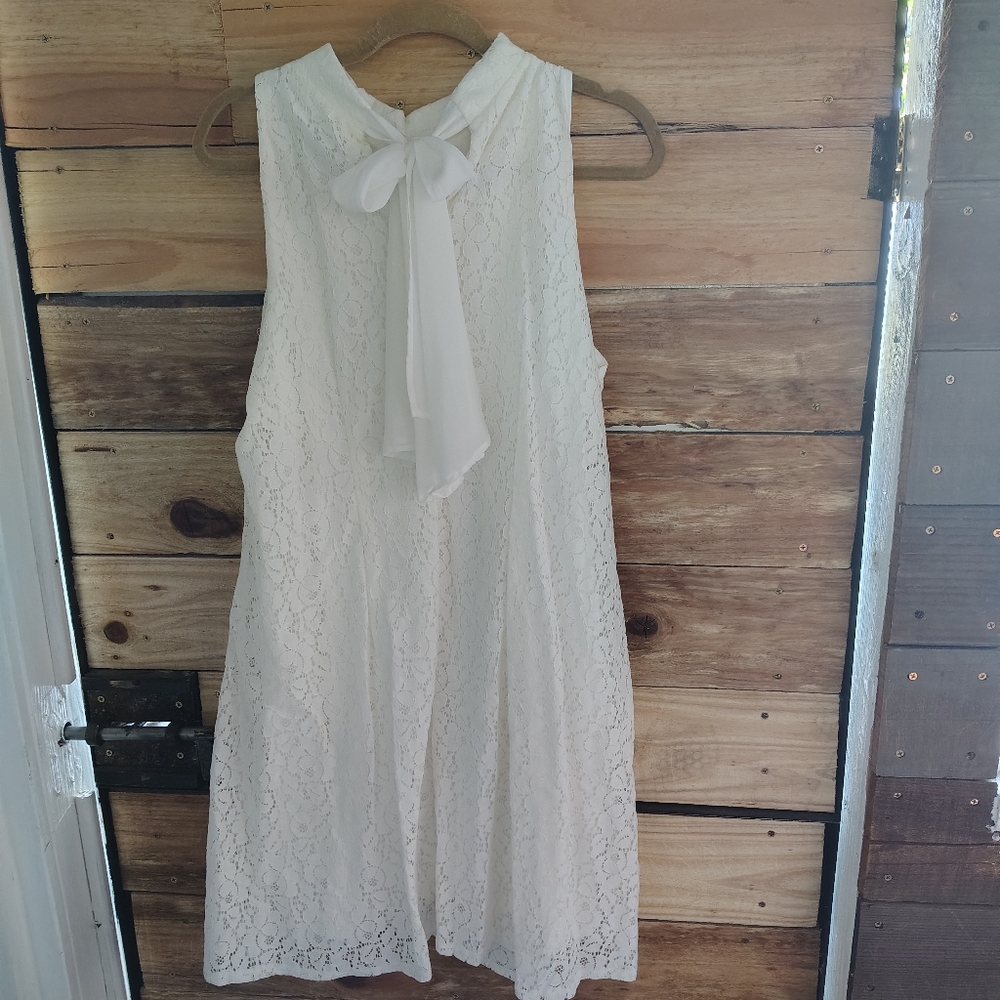WHIMSY ROMANTIC LACE PATTERN DRESS WITH BOW ON THE NECK